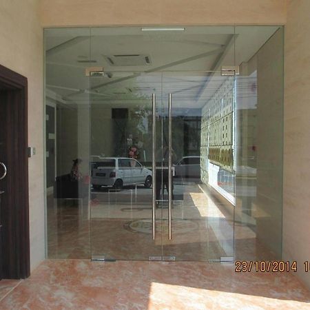 Kemena View Hotel Кучинг Экстерьер фото