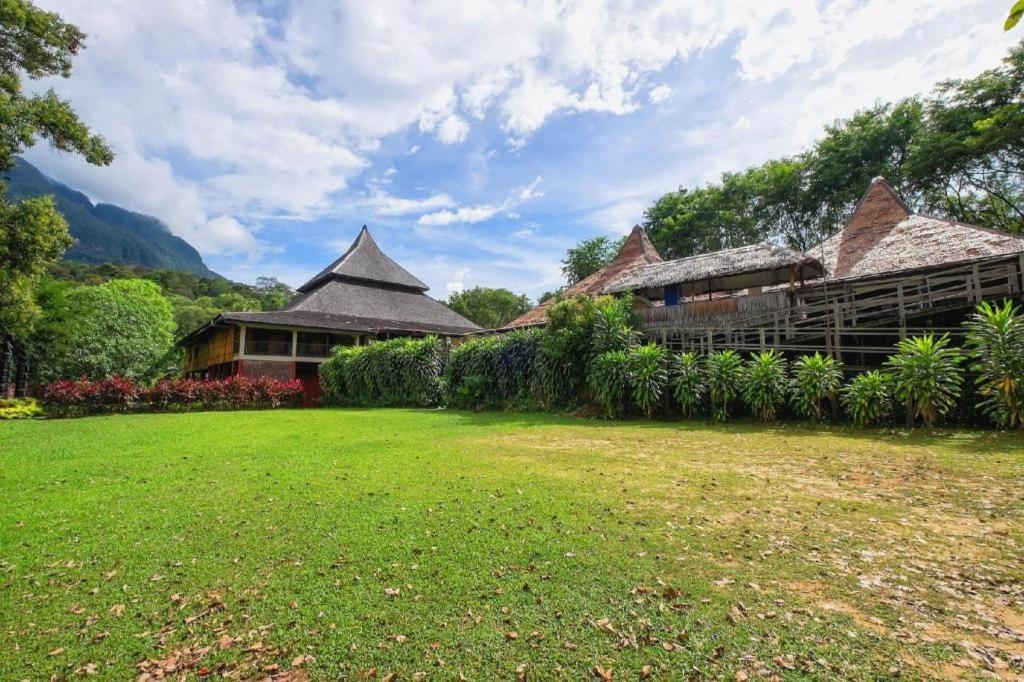 Kemena View Hotel Кучинг Экстерьер фото